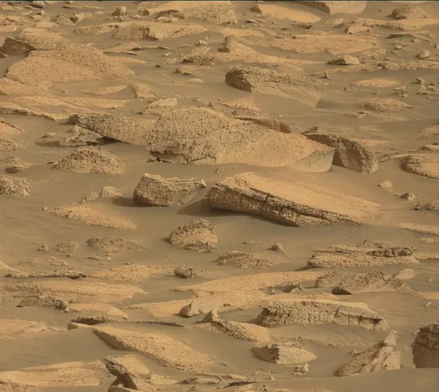 Sol 4132: Mast Camera (Mastcam)