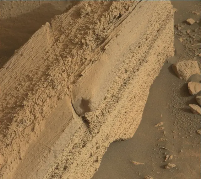 Sol 4132: Mast Camera (Mastcam)