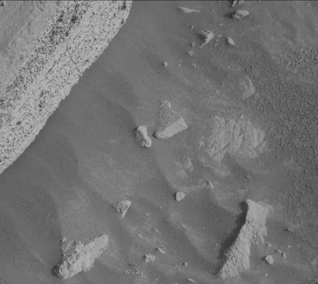 Sol 4132: Mast Camera (Mastcam)
