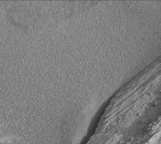 Sol 4132: Mast Camera (Mastcam)