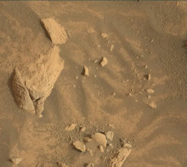 Sol 4132: Mast Camera (Mastcam)
