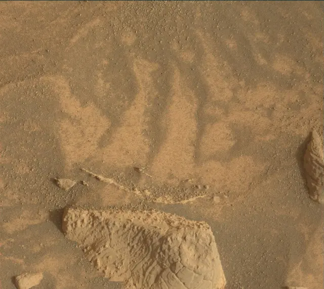 Sol 4132: Mast Camera (Mastcam)