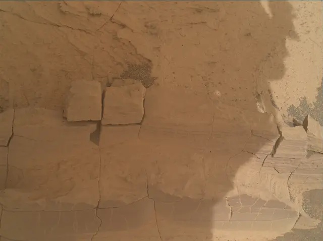 Sol 4132: Mars Hand Lens Imager (MAHLI)