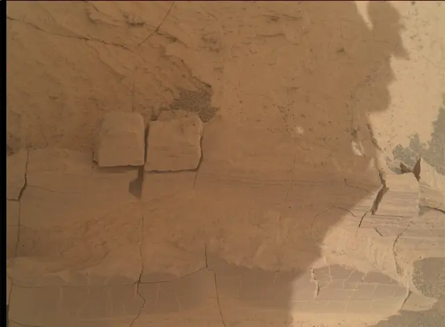 Sol 4132: Mars Hand Lens Imager (MAHLI)