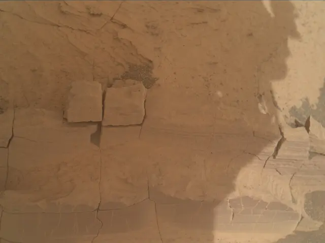 Sol 4132: Mars Hand Lens Imager (MAHLI)