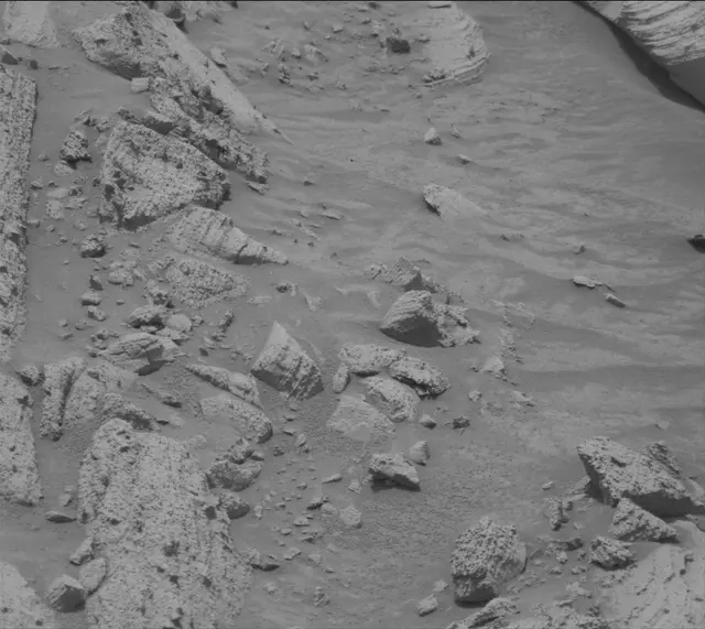 Sol 4134: Mast Camera (Mastcam)