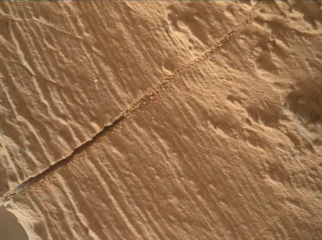 Sol 4134: Mars Hand Lens Imager (MAHLI)