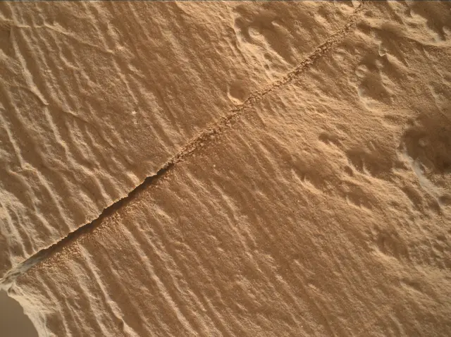 Sol 4134: Mars Hand Lens Imager (MAHLI)