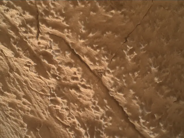 Sol 4134: Mars Hand Lens Imager (MAHLI)