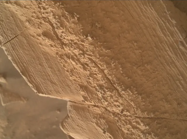 Sol 4134: Mars Hand Lens Imager (MAHLI)