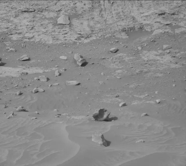 Sol 4135: Mast Camera (Mastcam)