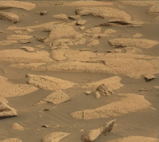 Sol 4135: Mast Camera (Mastcam)