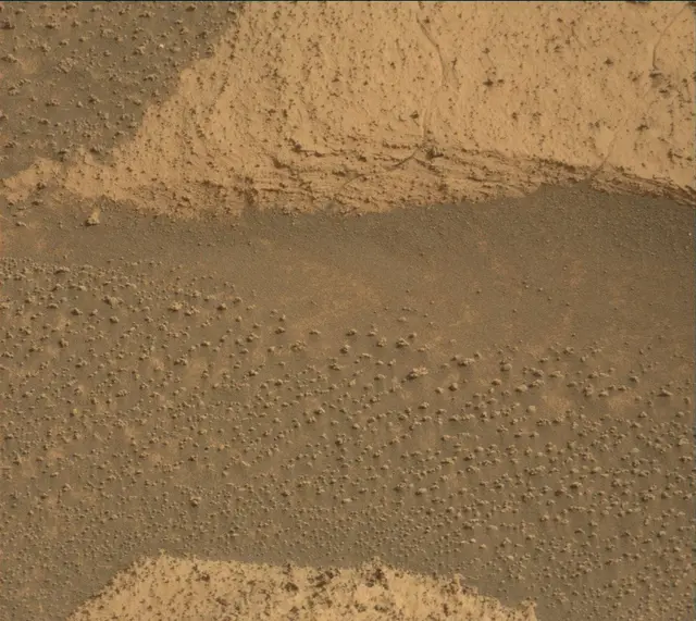 Sol 4135: Mast Camera (Mastcam)