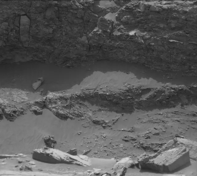 Sol 4137: Mast Camera (Mastcam)