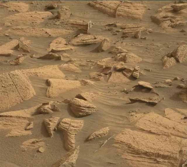 Sol 4137: Mast Camera (Mastcam)