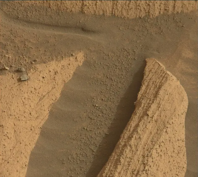 Sol 4137: Mast Camera (Mastcam)