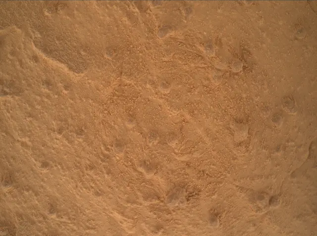 Sol 4137: Mars Hand Lens Imager (MAHLI)
