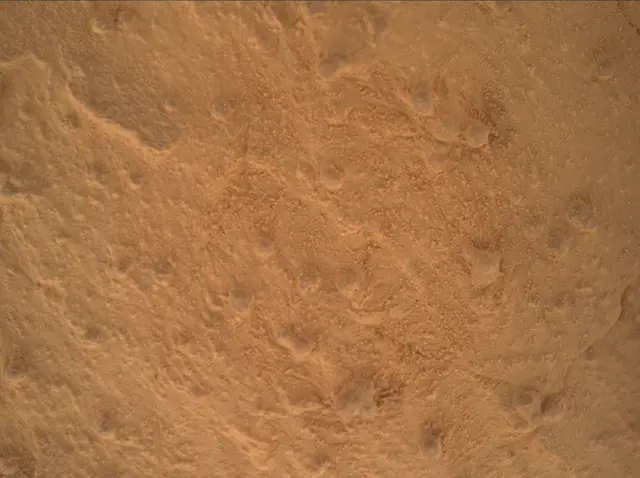 Sol 4137: Mars Hand Lens Imager (MAHLI)