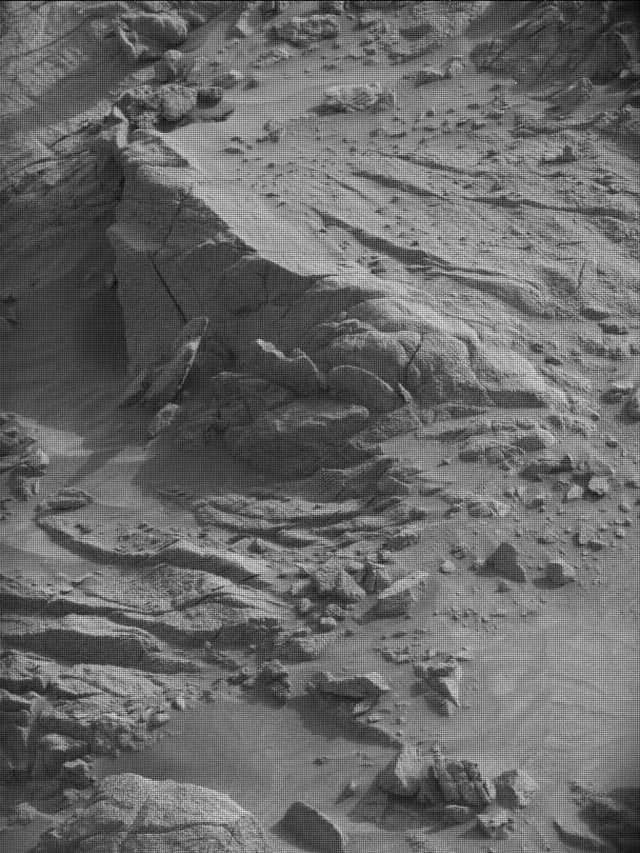 Sol 4139: Mast Camera (Mastcam)