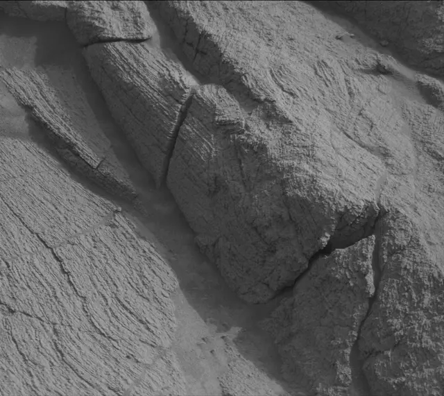 Sol 4139: Mast Camera (Mastcam)