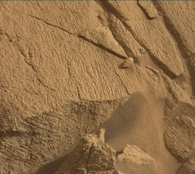 Sol 4139: Mast Camera (Mastcam)