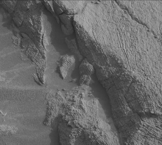 Sol 4139: Mast Camera (Mastcam)