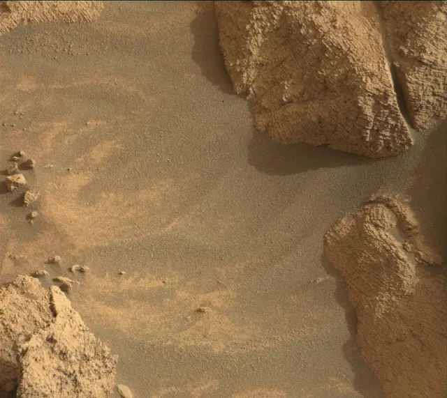 Sol 4139: Mast Camera (Mastcam)