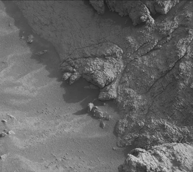 Sol 4139: Mast Camera (Mastcam)