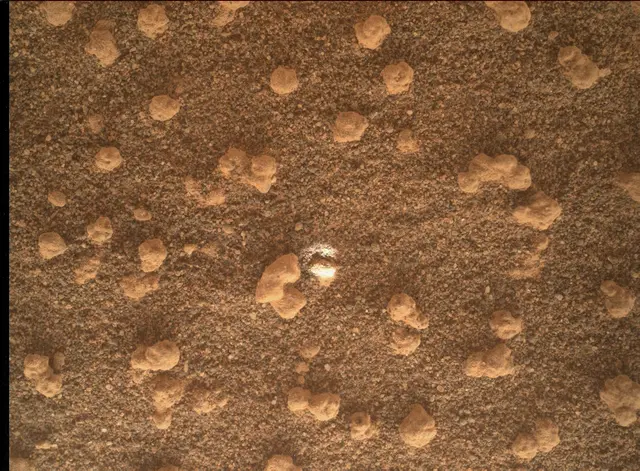 Sol 4139: Mars Hand Lens Imager (MAHLI)