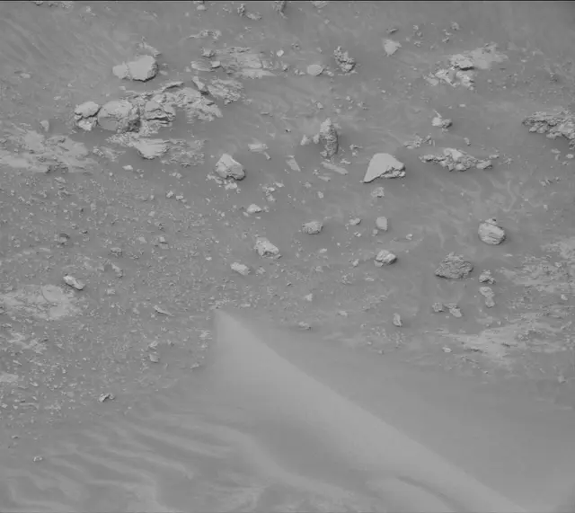 Sol 4140: Mast Camera (Mastcam)