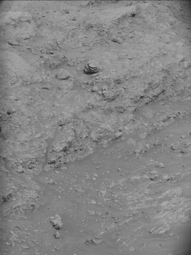 Sol 4142: Mast Camera (Mastcam)