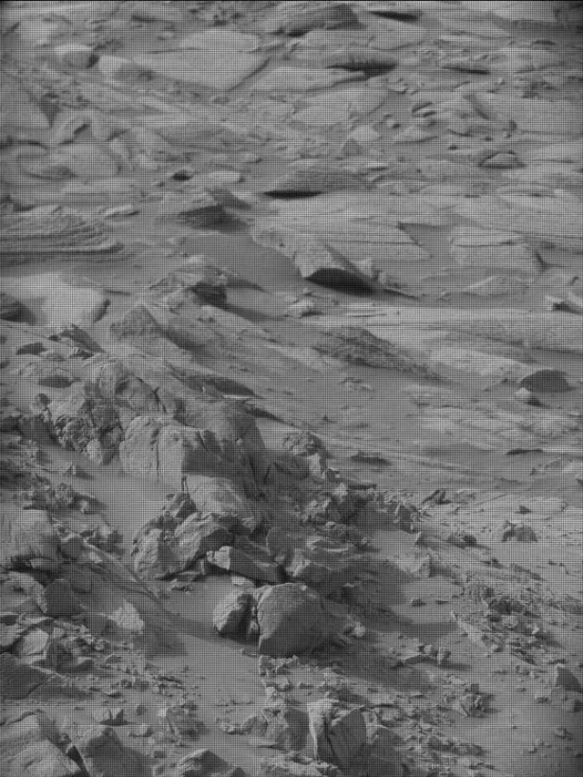Sol 4142: Mast Camera (Mastcam)