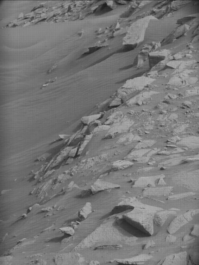 Sol 4142: Mast Camera (Mastcam)