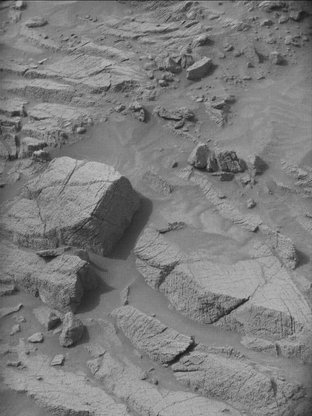 Sol 4142: Mast Camera (Mastcam)