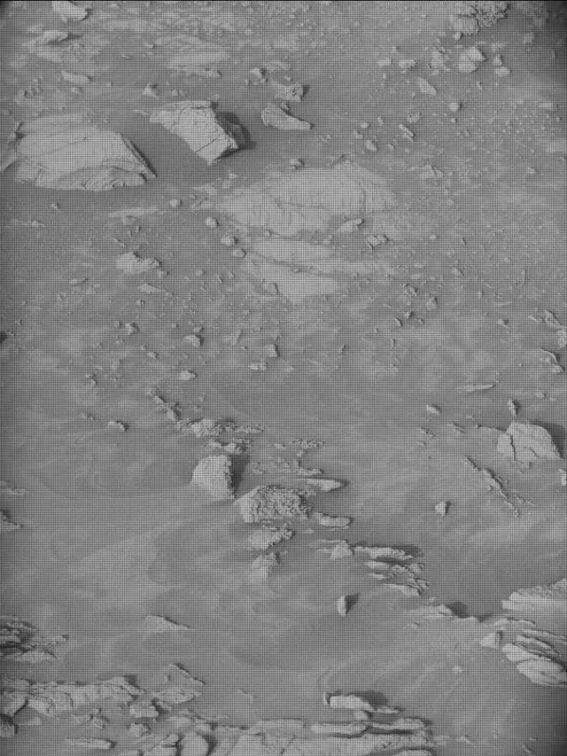Sol 4142: Mast Camera (Mastcam)