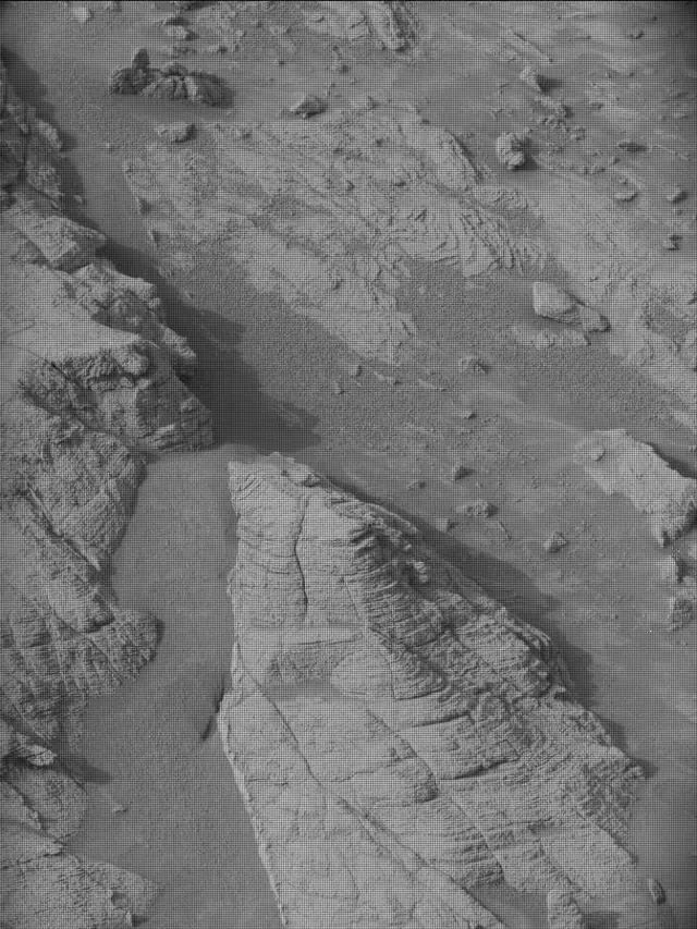 Sol 4142: Mast Camera (Mastcam)