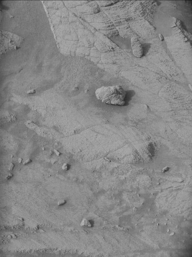 Sol 4142: Mast Camera (Mastcam)