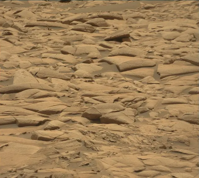Sol 4142: Mast Camera (Mastcam)