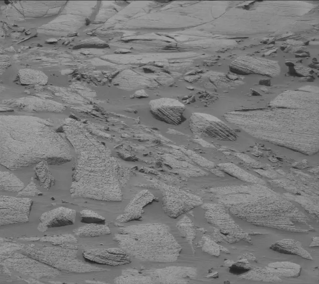 Sol 4142: Mast Camera (Mastcam)