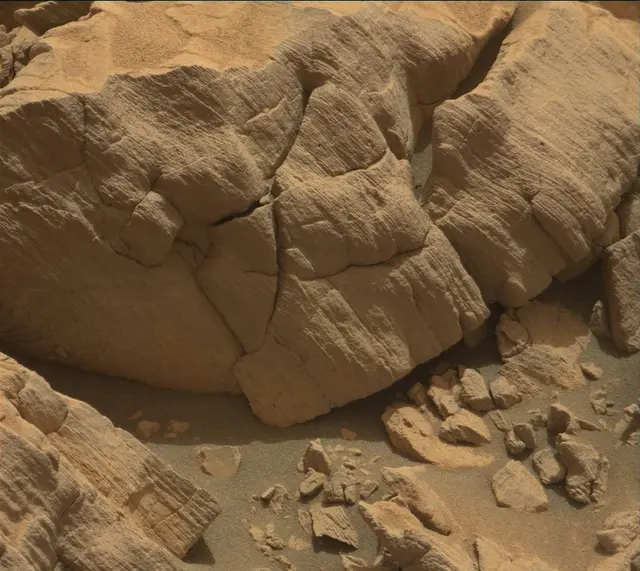 Sol 4142: Mast Camera (Mastcam)