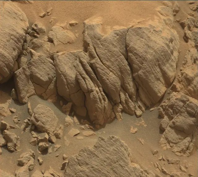 Sol 4142: Mast Camera (Mastcam)