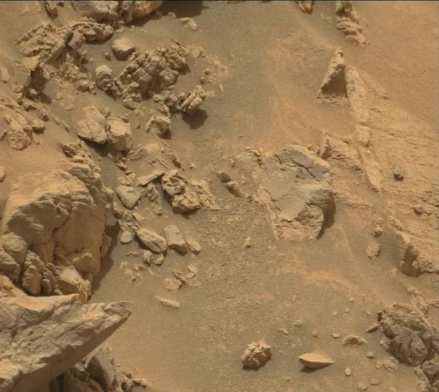 Sol 4142: Mast Camera (Mastcam)