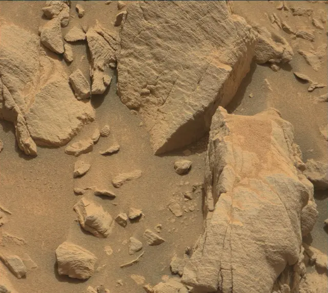 Sol 4142: Mast Camera (Mastcam)