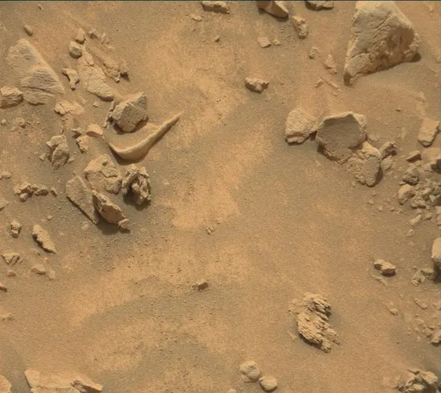 Sol 4142: Mast Camera (Mastcam)