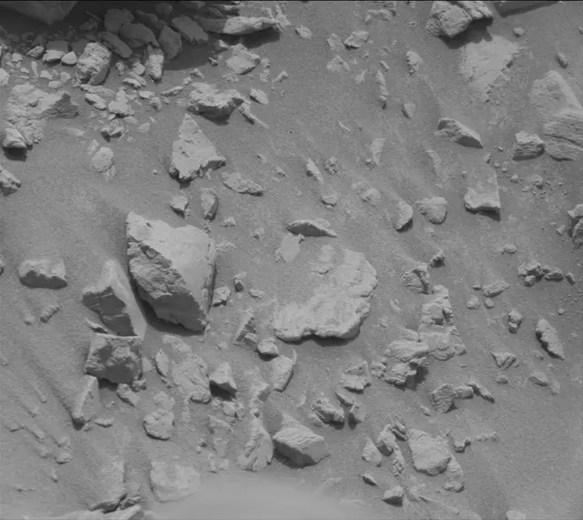 Sol 4142: Mast Camera (Mastcam)