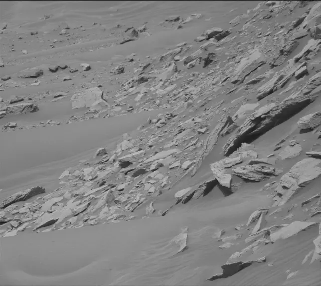 Sol 4144: Mast Camera (Mastcam)