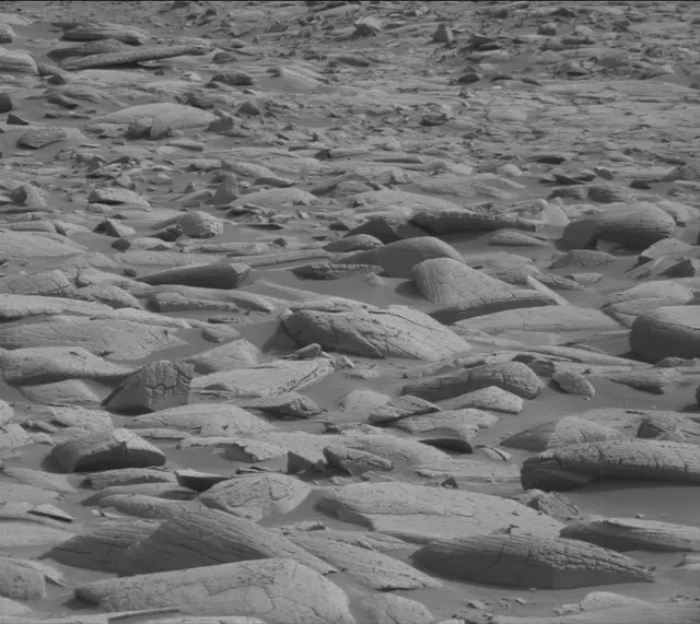 Sol 4144: Mast Camera (Mastcam)