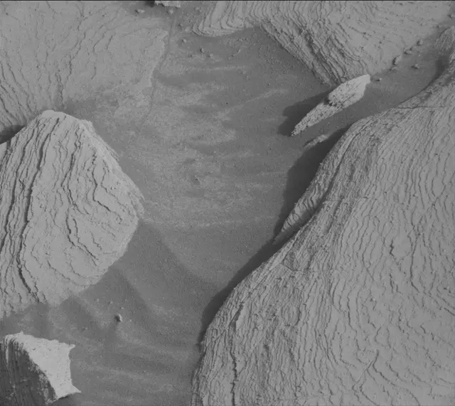 Sol 4144: Mast Camera (Mastcam)