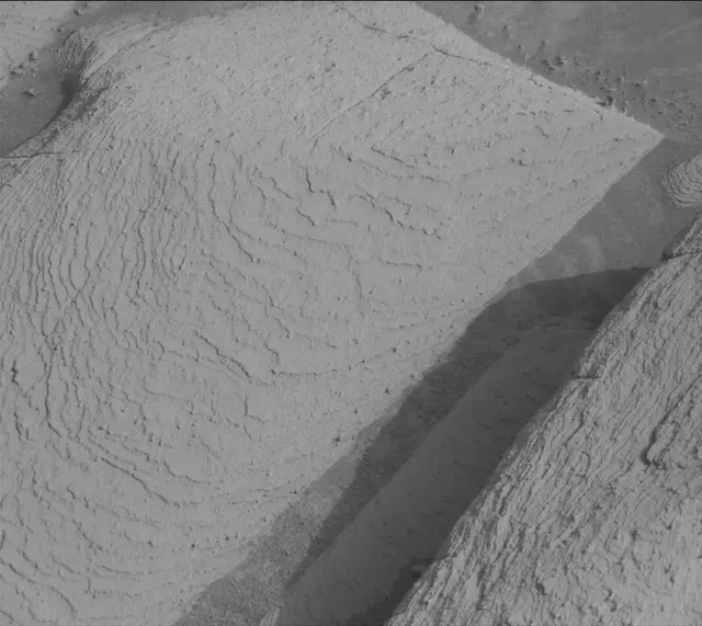 Sol 4144: Mast Camera (Mastcam)