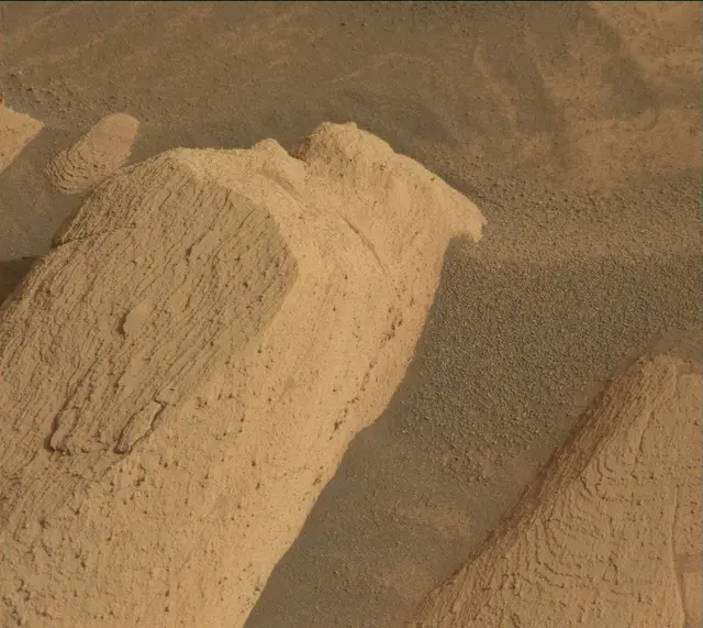 Sol 4144: Mast Camera (Mastcam)